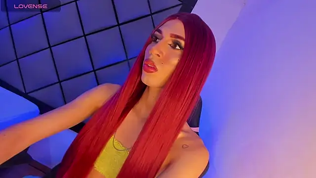 Snapshot of GeorginaCute_ chatting on 10/18/25, 12:17 GeorginaCute online show from 10/18/25, 12:17