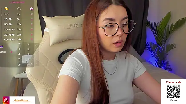 Snapshot of dakottaa_ chatting on 02/10/25, 11:02 dakottaa online show from 02/10/25, 11:02