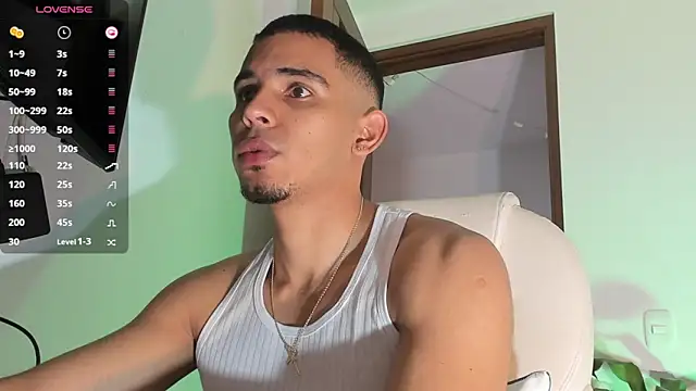 Snapshot of joss_111 chatting on 12/09/24, 11:47 joss 111 online show from 12/09/24, 11:47