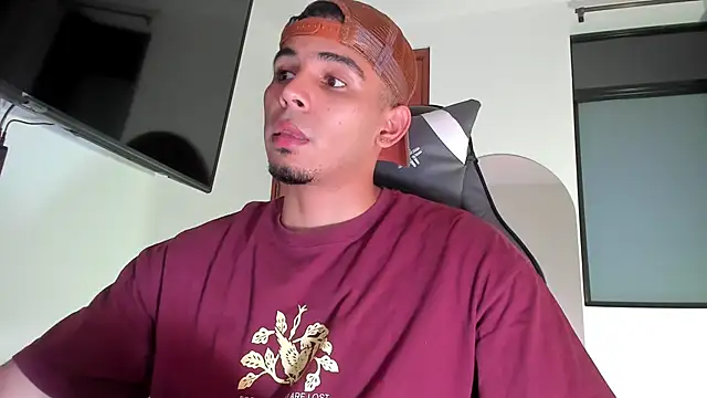 Snapshot of joss_111 chatting on 09/26/25, 11:20 joss 111 online show from 09/26/25, 11:20