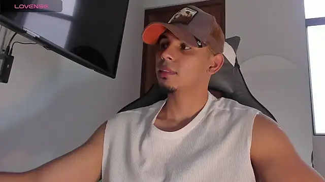 Snapshot of joss_111 chatting on 09/27/25, 04:45 joss 111 online show from 09/27/25, 04:45