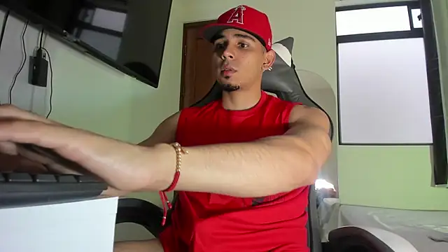 Snapshot of joss_111 chatting on 10/11/25, 11:53 joss 111 online show from 10/11/25, 11:53