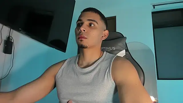 Snapshot of joss_111 chatting on 10/12/25, 11:15 joss 111 online show from 10/12/25, 11:15