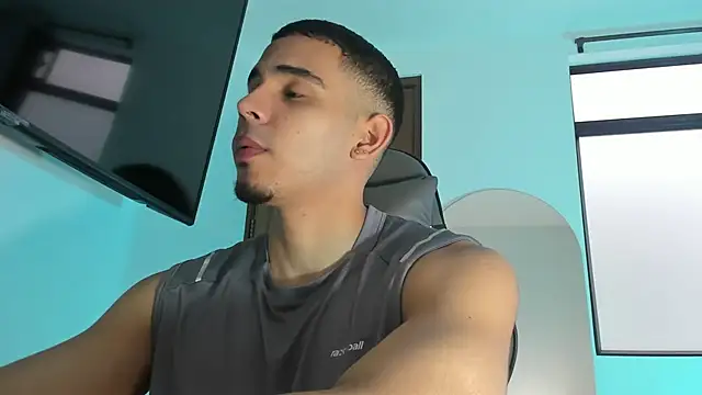 Snapshot of joss_111 chatting on 10/22/25, 11:54 joss 111 online show from 10/22/25, 11:54