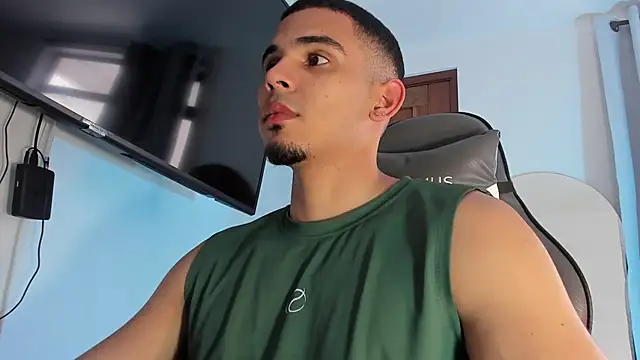 Snapshot of joss_111 chatting on 11/05/25, 07:47 joss 111 online show from 11/05/25, 07:47