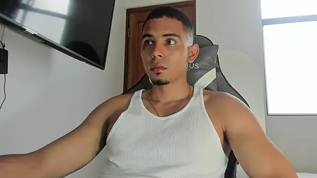 Snapshot of joss_111 chatting on 11/26/25, 01:45 joss 111 online show from 11/26/25, 01:45