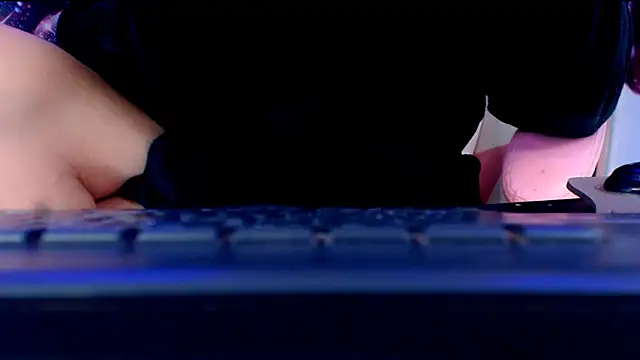 SelfSuck9inchs online show from 10/30/25, 02:57