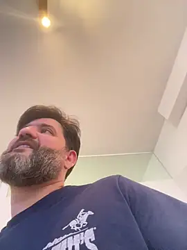 Snapshot of Maxi_TheBigDaddy chatting on 01/01/25, 03:56 Maxi TheBigDaddy online show from 01/01/25, 03:56