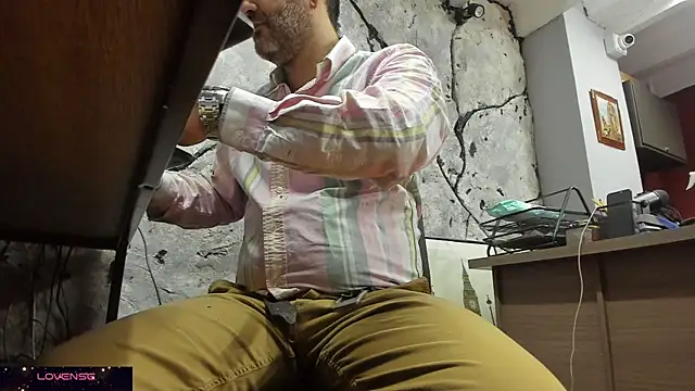 Snapshot of Maxi_TheBigDaddy chatting on 09/29/25, 10:20 Maxi TheBigDaddy online show from 09/29/25, 10:20