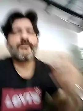 Snapshot of Maxi_TheBigDaddy chatting on 12/15/25, 06:45 Maxi TheBigDaddy online show from 12/15/25, 06:45