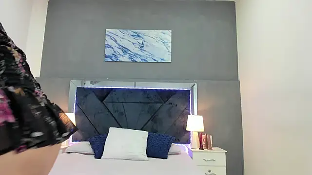 Snapshot of Lauralove_69 chatting on 01/08/26, 09:06 Lauralove 69 online show from 01/08/26, 09:06