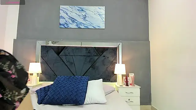 Snapshot of Lauralove_69 chatting on 01/13/26, 10:59 Lauralove 69 online show from 01/13/26, 10:59