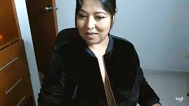 Snapshot of mariemiller19 chatting on 12/10/24, 07:16 mariemiller19 online show from 12/10/24, 07:16