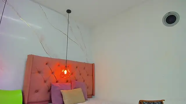 Belle Brunette online show from 01/11/26, 12:54