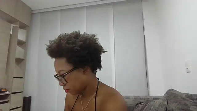 megan-hotxx online show from 07/11/26, 04:15