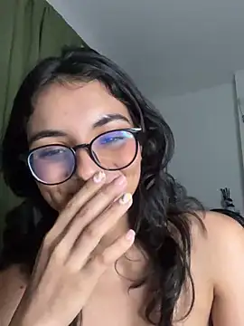 Snapshot of Cat2525 chatting on 12/16/24, 04:55 Cat2525 online show from 12/16/24, 04:55