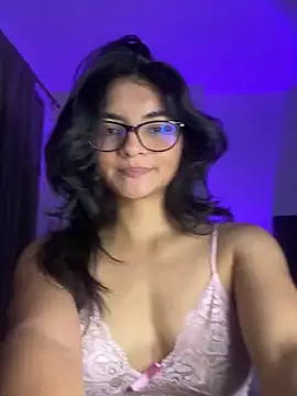 Snapshot of Cat2525 chatting on 02/07/25, 12:53 Cat2525 online show from 02/07/25, 12:53