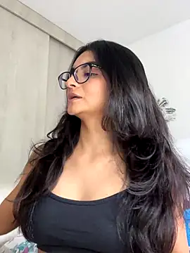 Snapshot of Cat2525 chatting on 09/15/25, 06:41 Cat2525 online show from 09/15/25, 06:41