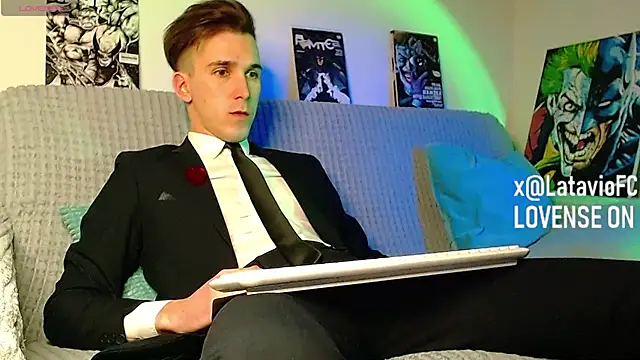 Midnighter  online show from 04/01/26, 10:40