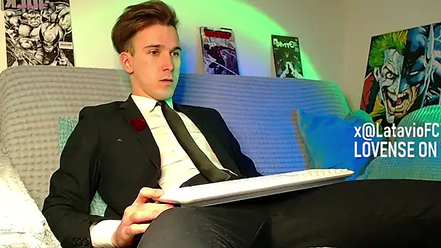 Midnighter  online show from 04/28/26, 12:20