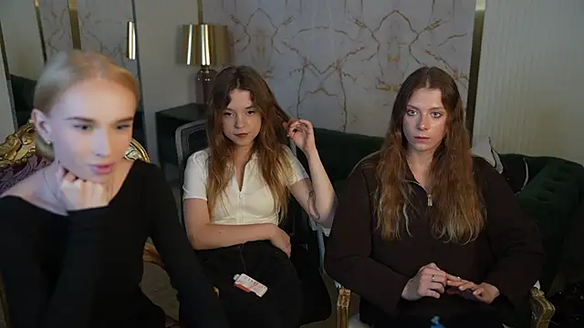 Amelia Blaze online show from 10/07/25, 11:18