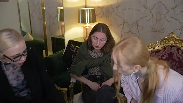 Amelia Blaze online show from 10/19/25, 10:27