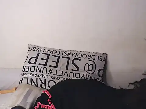 wetmypants online show from 07/07/26, 10:36