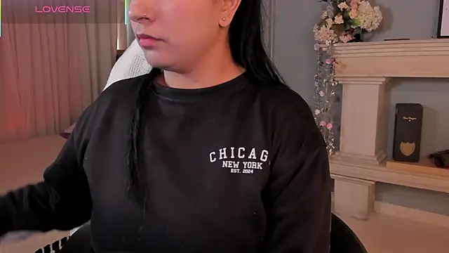 scarlet miller1 online show from 03/08/25, 12:20