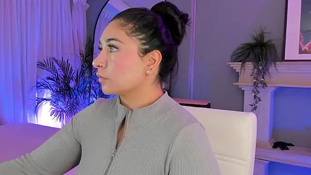 scarlet miller1 online show from 09/11/25, 11:43