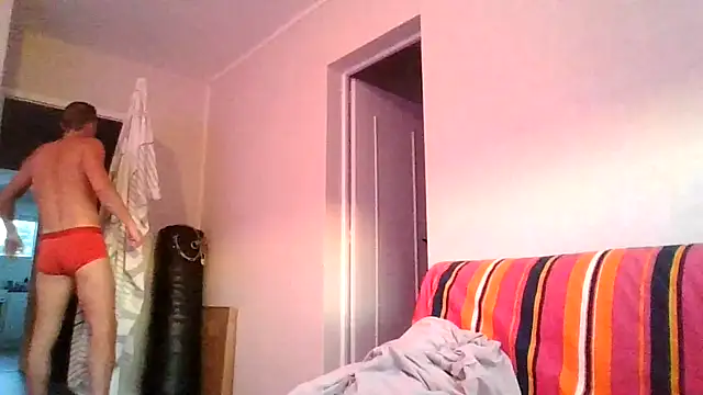 Snapshot of sebcucold chatting on 04/07/26, 06:41 sebcucold online show from 04/07/26, 06:41