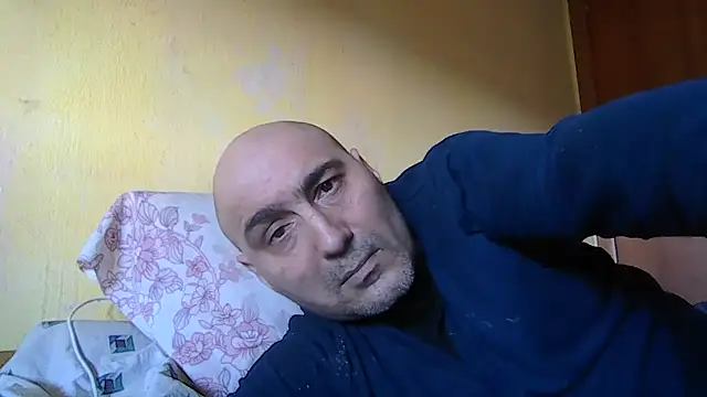 Analove1976 online show from 02/15/26, 11:41