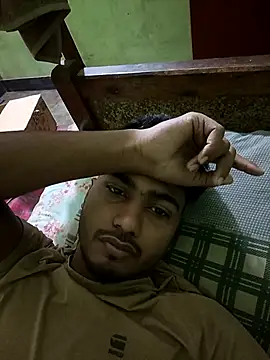 Snapshot of mahadakha78 chatting on 12/17/25, 09:04 mahadakha78 online show from 12/17/25, 09:04