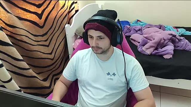 iurytx online show from 02/14/25, 07:02