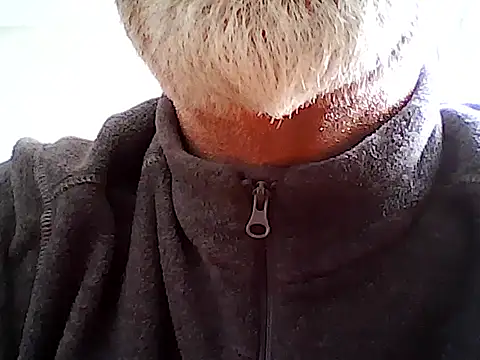 Snapshot of xcimeru chatting on 03/15/25, 01:29 xcimeru online show from 03/15/25, 01:29