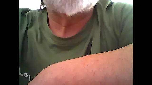 Snapshot of xcimeru chatting on 09/16/25, 11:55 xcimeru online show from 09/16/25, 11:55