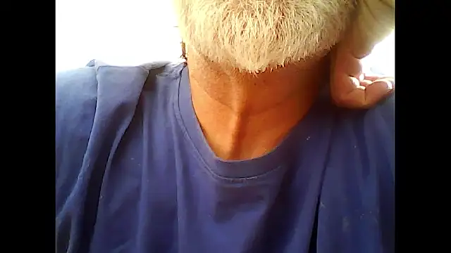 Snapshot of xcimeru chatting on 10/28/25, 02:53 xcimeru online show from 10/28/25, 02:53