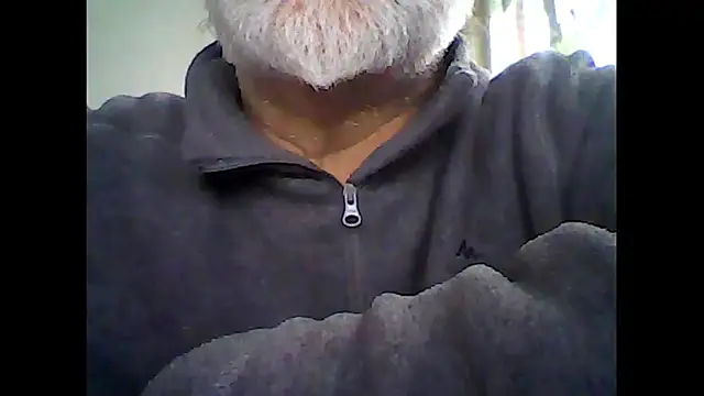 Snapshot of xcimeru chatting on 11/01/25, 07:43 xcimeru online show from 11/01/25, 07:43