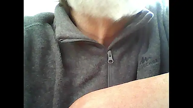 Snapshot of xcimeru chatting on 12/05/25, 02:58 xcimeru online show from 12/05/25, 02:58