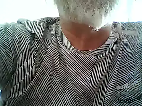 Snapshot of xcimeru chatting on 02/24/26, 02:26 xcimeru online show from 02/24/26, 02:26