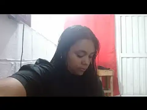 Snapshot of Chiara_petterson chatting on 02/05/25, 06:37 Chiara petterson online show from 02/05/25, 06:37