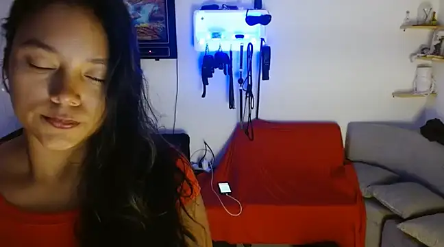 Snapshot of Chiara_petterson chatting on 02/27/25, 07:44 Chiara petterson online show from 02/27/25, 07:44