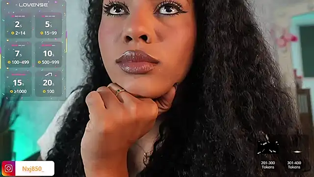 HOTBLACKANDWHITE2 online show from 02/24/26, 09:57