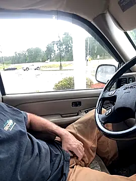 Snapshot of Themechanic420 chatting on 10/06/25, 04:59 Themechanic420 online show from 10/06/25, 04:59