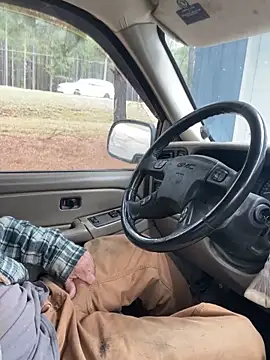 Snapshot of Themechanic420 chatting on 10/29/25, 06:09 Themechanic420 online show from 10/29/25, 06:09