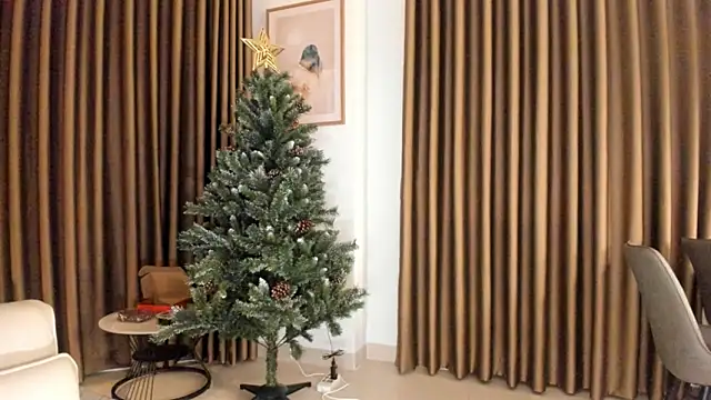 kawaii mia online show from 12/15/25, 01:15