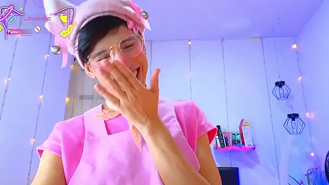 Ariel Femboy  online show from 01/13/26, 05:24