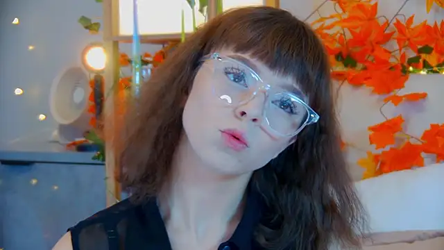 ElisabethDavis online show from 11/22/25, 03:22