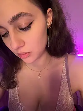 Snapshot of Your_insomniya chatting on 11/08/25, 10:19 Your insomniya online show from 11/08/25, 10:19