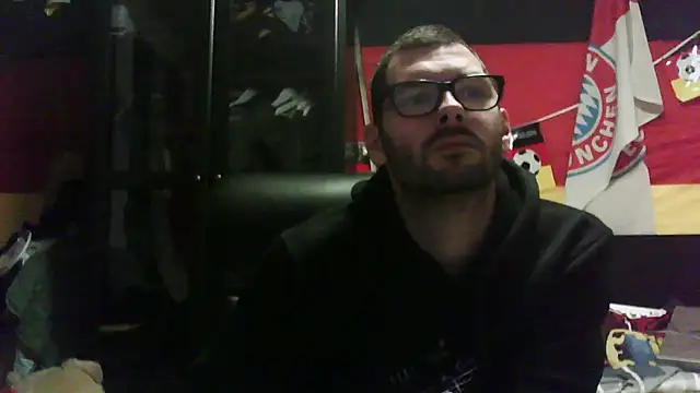 Die-geile-Sau online show from 11/24/25, 04:07