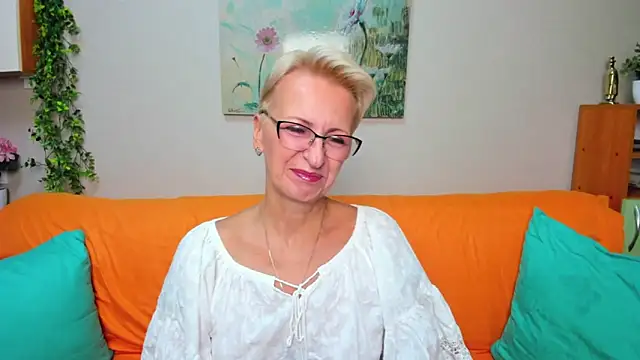 iamyourdream89 online show from 09/26/25, 10:08